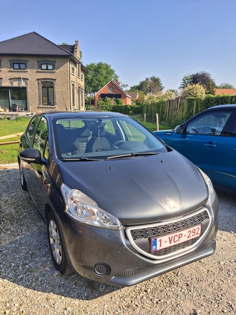 Peugeot 208 1.2 benzine, Autos, Argent ou Gris, Achat, Noir, 5 portes
