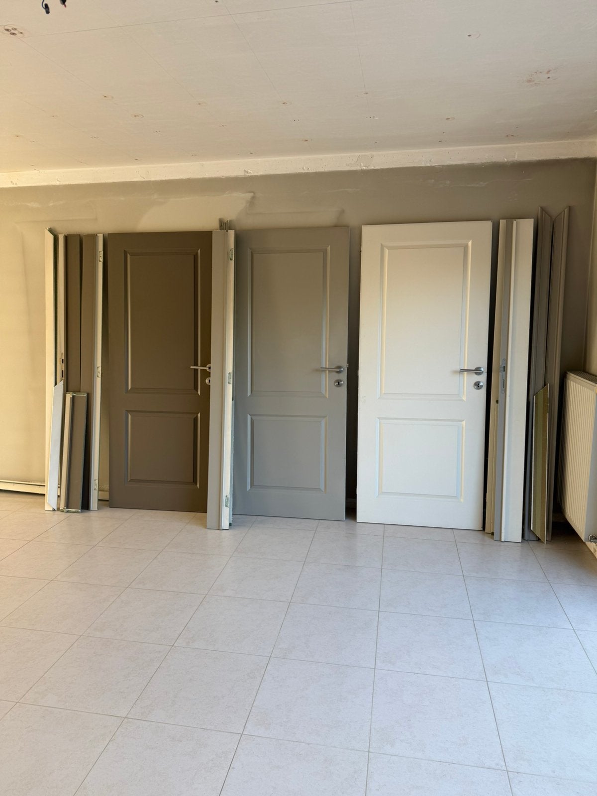 3 portes intérieures avec châssis et armoires intérieures, Porte intérieure, Enlèvement, Bois, 200 à 215 cm