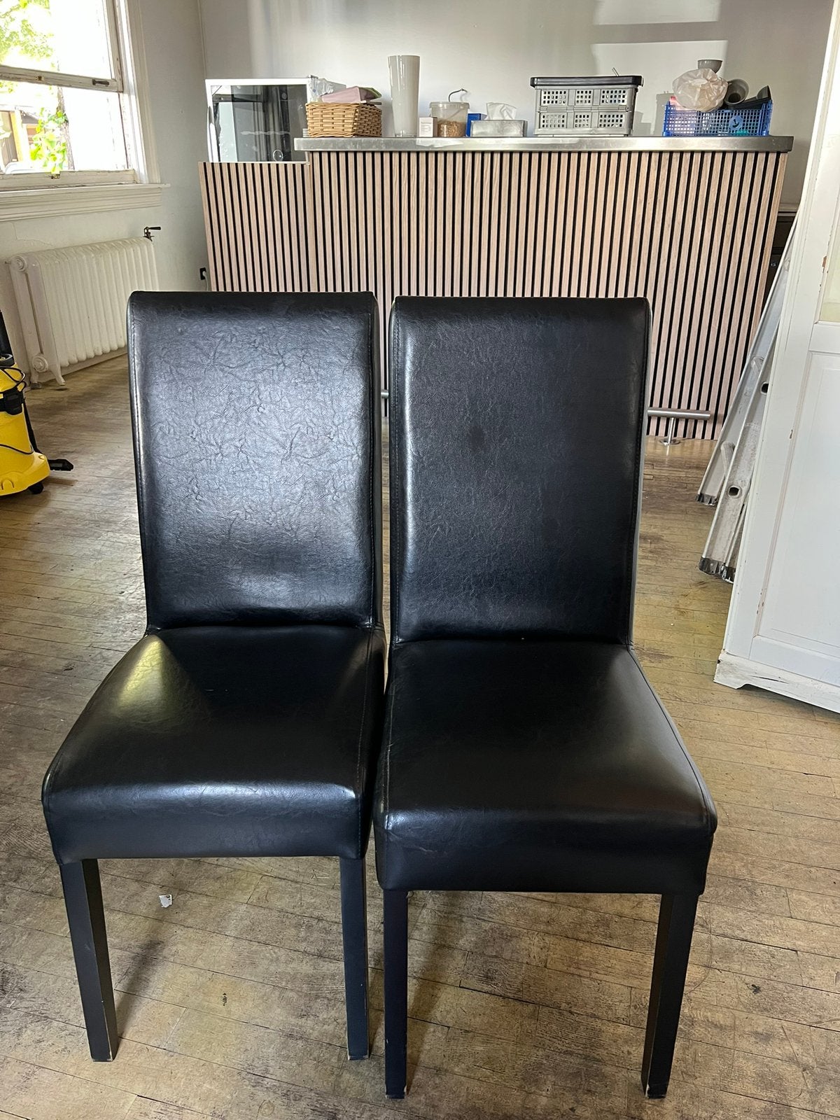 Zwarte bruine stoelen horeca, Huis en Inrichting, Stoelen, Ophalen, Zo goed als nieuw