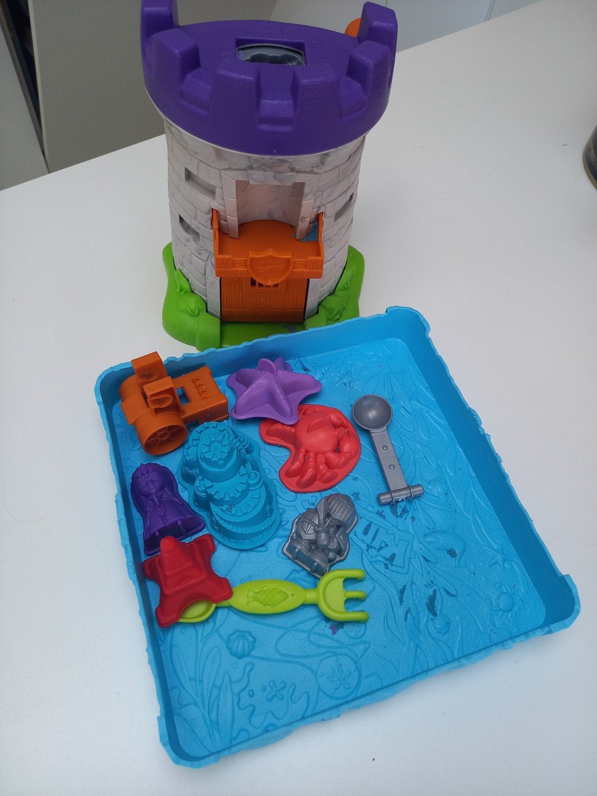 kinetisch zand + speelfiguren, Ophalen of Verzenden, Gebruikt