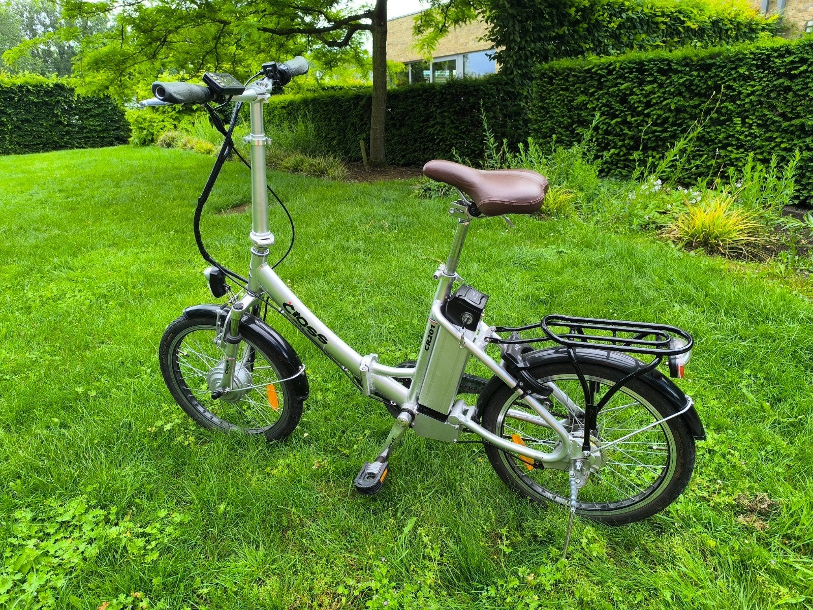 Vélo pliant électrique CROSS, Vélos & Vélomoteurs, Vélos | Vélos pliables, Enlèvement