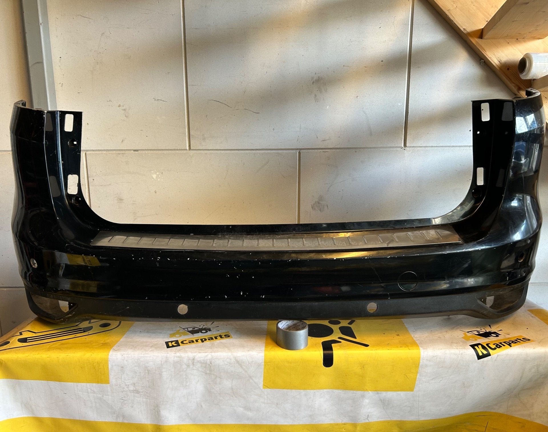 Ford S-Max Achterbumper 4xPDC AM51-R17K823H bumper, Auto-onderdelen, Info@fabrikant.eu, Fabrikantstraat 1
1000 AA  Amsterdam, NL