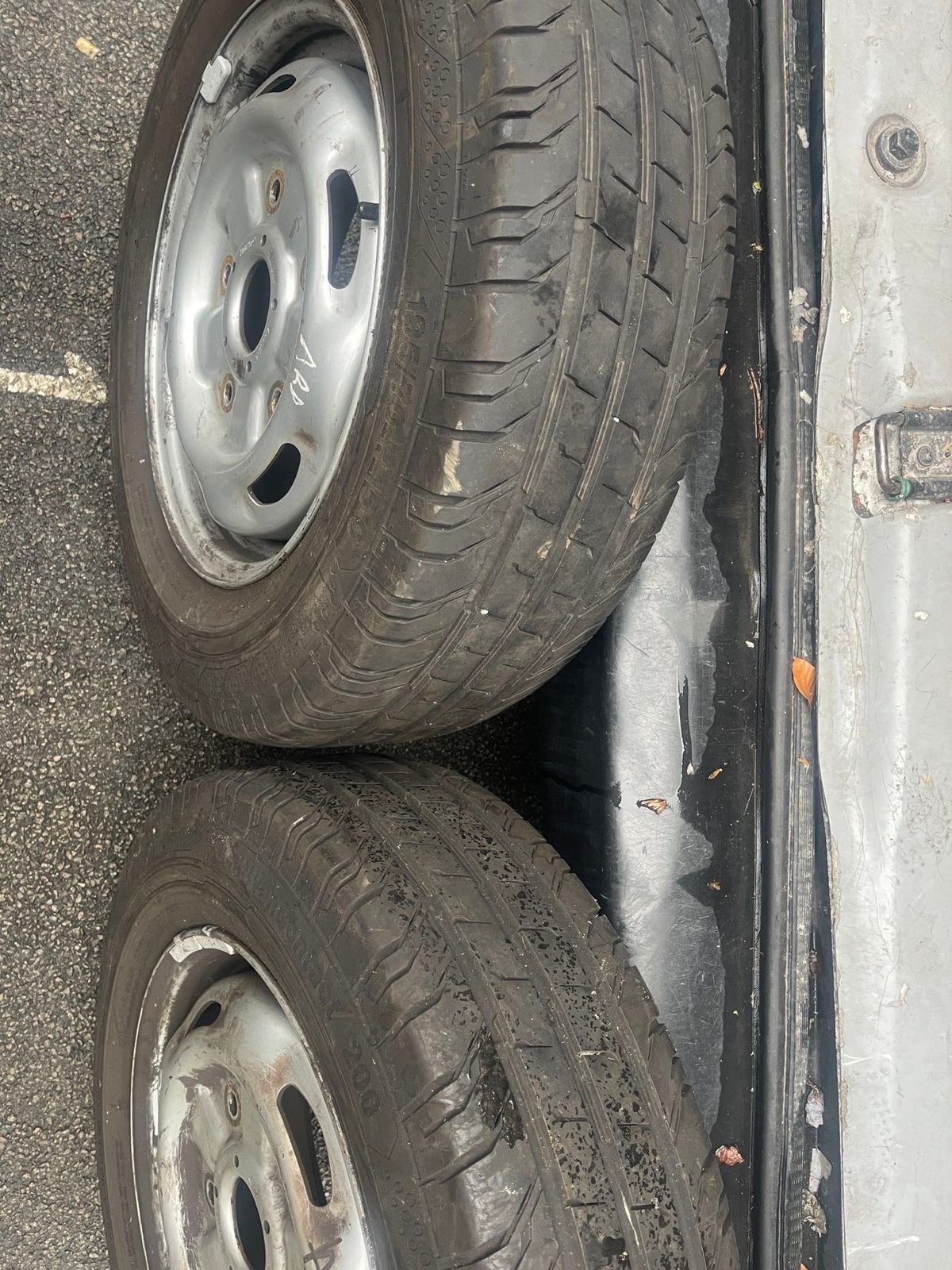 Verkoop 4 wielen + banden continental ford, Auto-onderdelen, Banden en Velgen, Overig, Overige, Band(en)