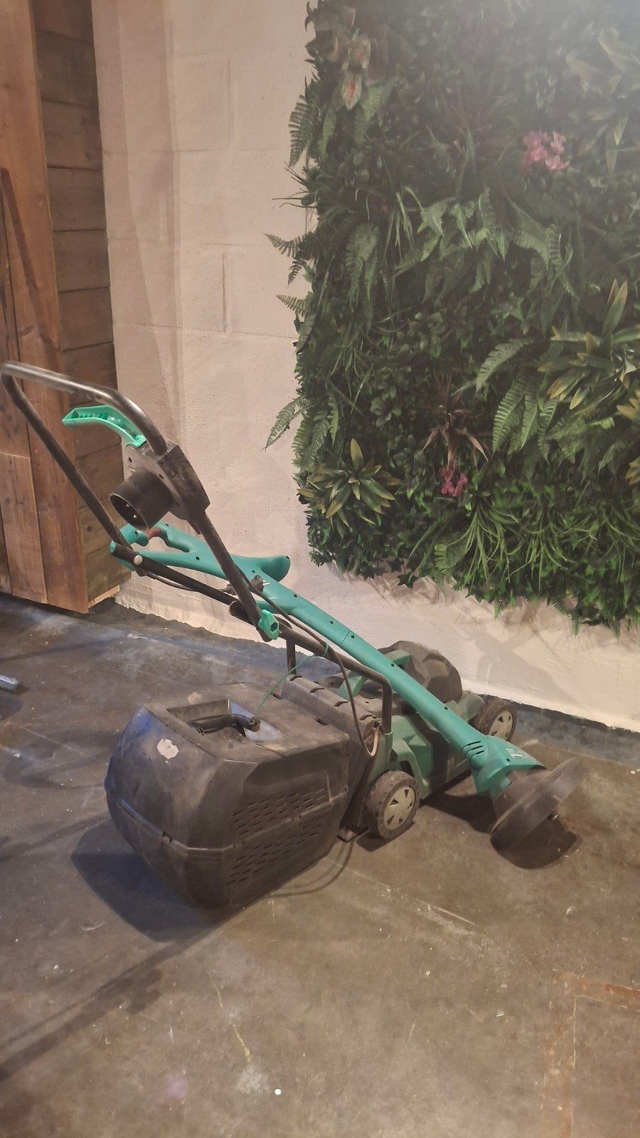 Mini grasmaaier en kantmaaier, Enlèvement, Utilisé