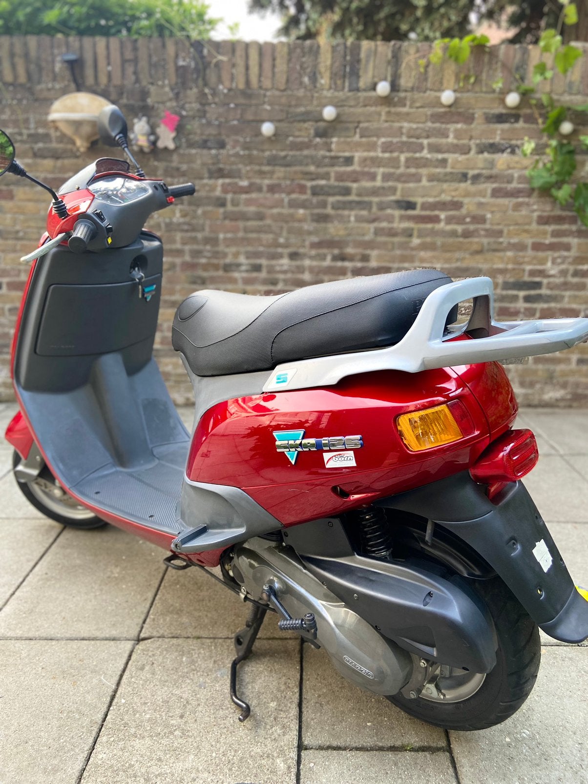 Piaggio SKR 125cc Nieuwstaat, Fietsen en Brommers, Ophalen, 125 cc