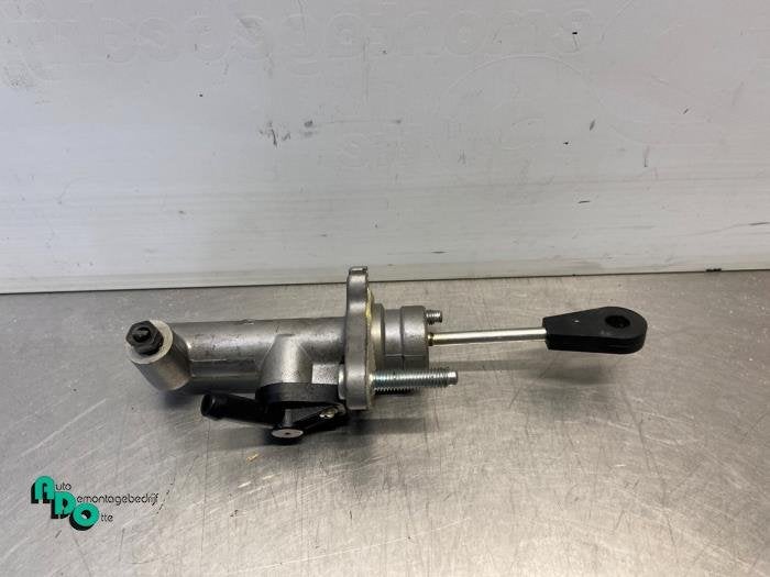 Embrayage cylindre principal d'un Hyundai I20 (I20 08-), -, 3 mois de garantie, Utilisé, Hyundai
