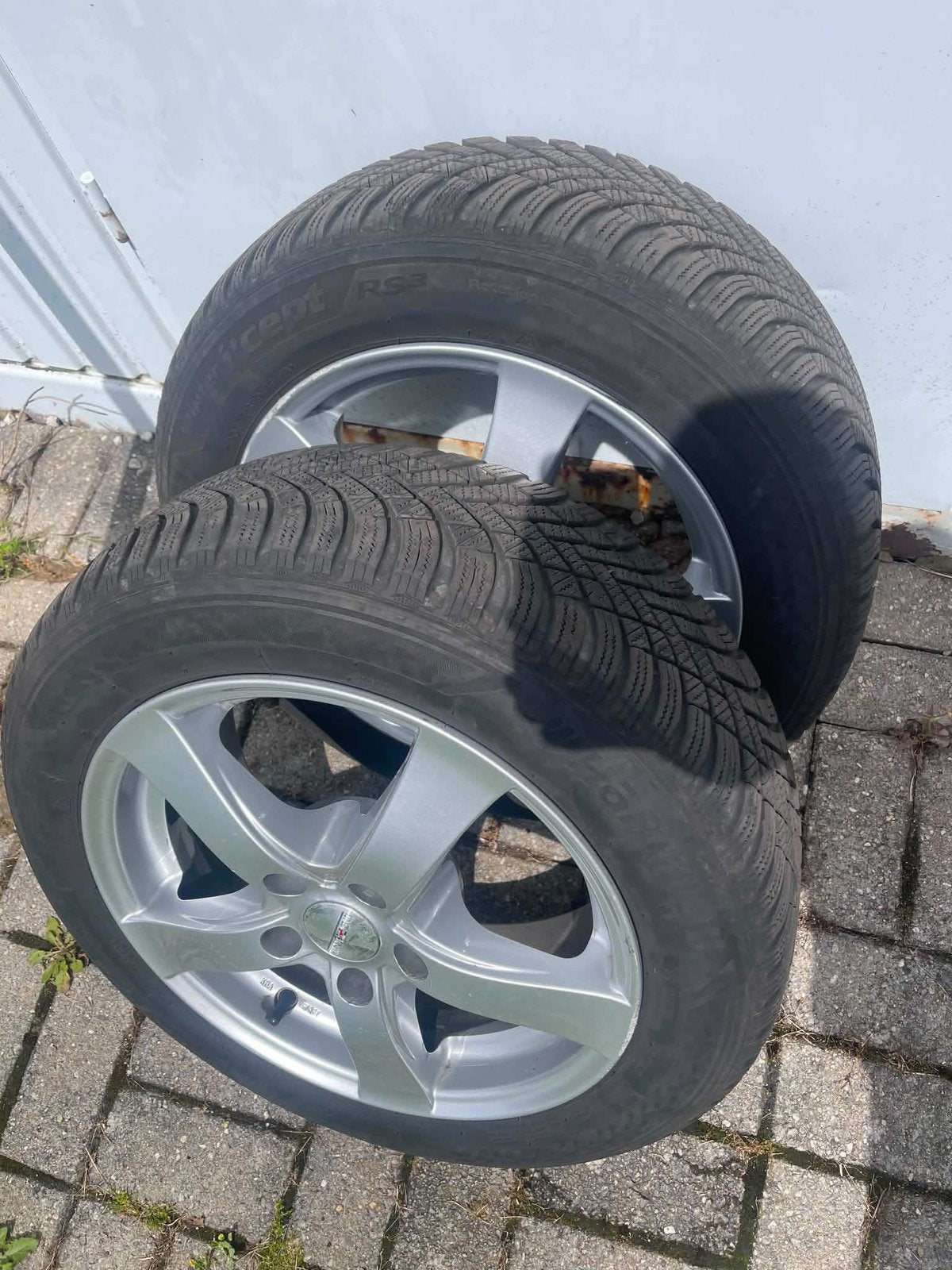 Pneu Hankook, Enlèvement