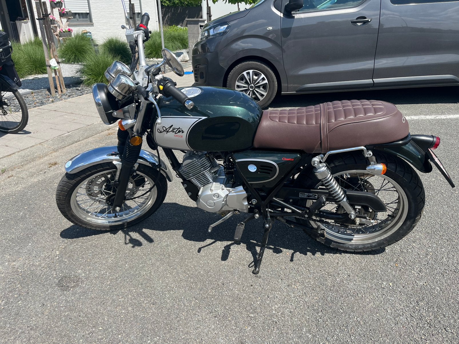 Orcal astro retro caféracer motorfiets 125cc, Vélos & Vélomoteurs, Cyclomoteurs | Marques Autre, Comme neuf, Enlèvement