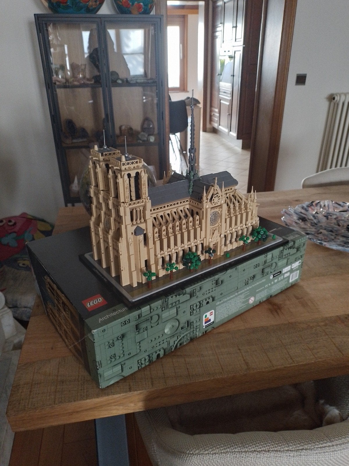 lego notre dame bouwset 21061, Ophalen, Lego, Architecture, Zo goed als nieuw