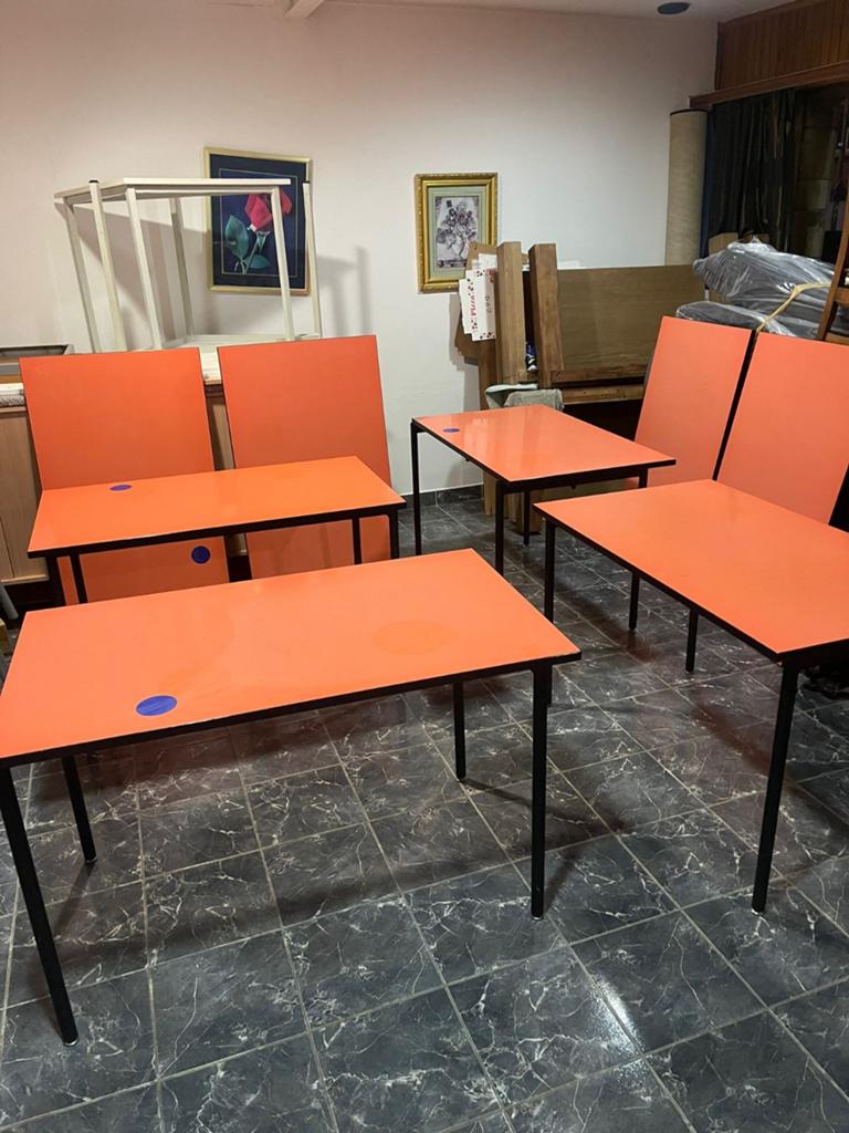 8 stuks oranje tafel, Ophalen of Verzenden