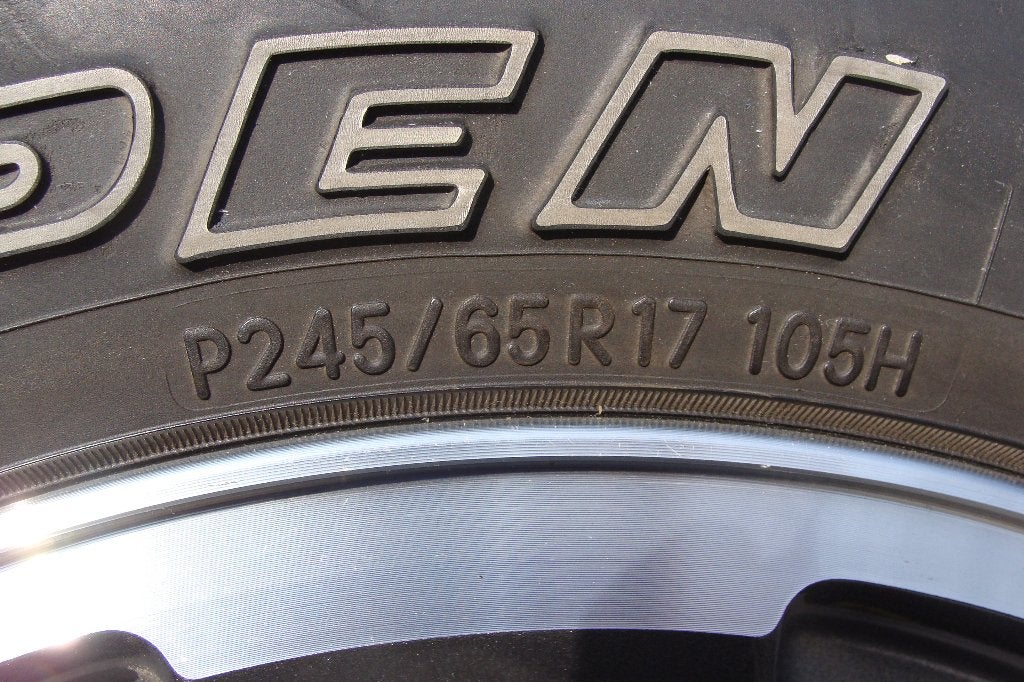 pneus, Autos : Pièces & Accessoires, Pneus & Jantes, 245 mm, Enlèvement, Pneu(s), 17 pouces