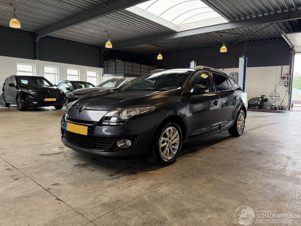 Renault Mégane 1.2 TCe, Autos : Divers, Voitures accidentées, 1197 cm³, Argent ou Gris, Renault Deutschland AG, Break