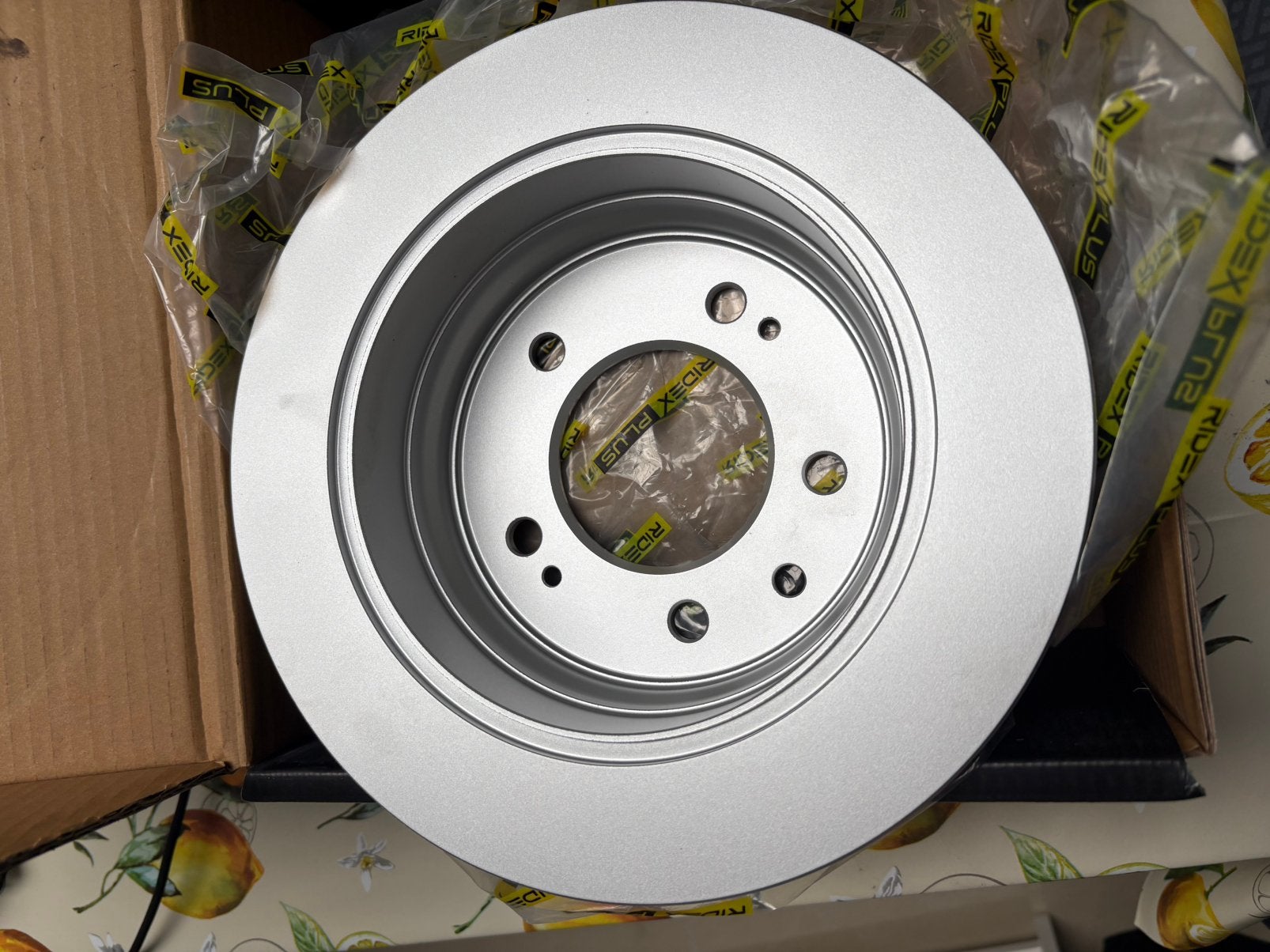 2 Disques de frein arrière RIDEX PLUS 82B0218P – NEUFS -, Ophalen, Nieuw