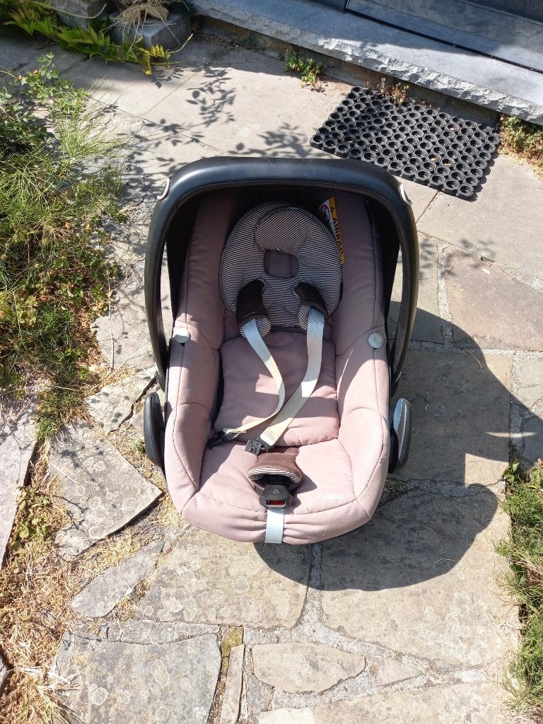 maxi-cosi pebble, Enlèvement, Utilisé