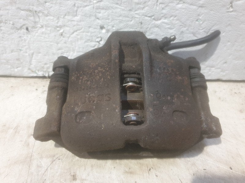 ETRIER DE FREIN AVANT GAUCHE Audi 80 (B4) (01-1991/12-1995), Auto-Union-Straße  1,
85057  Ingolstadt, DE, Info@audi.de, Audi, Utilisé