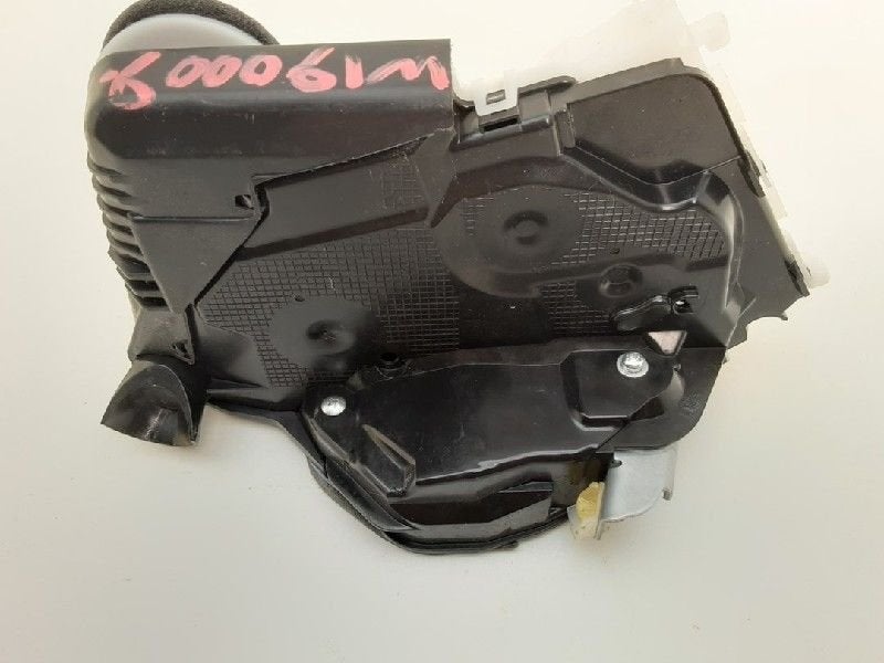 SERRURE DE PORTE RODS AVANT DROIT Toyota Yaris III (P13), Utilisé, Toyota