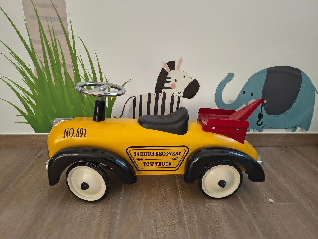 Loopauto als decoratie of speelauto, Kinderen en Baby's, Speelgoed | Buiten | Voertuigen en Loopfietsen, Ophalen, Zo goed als nieuw