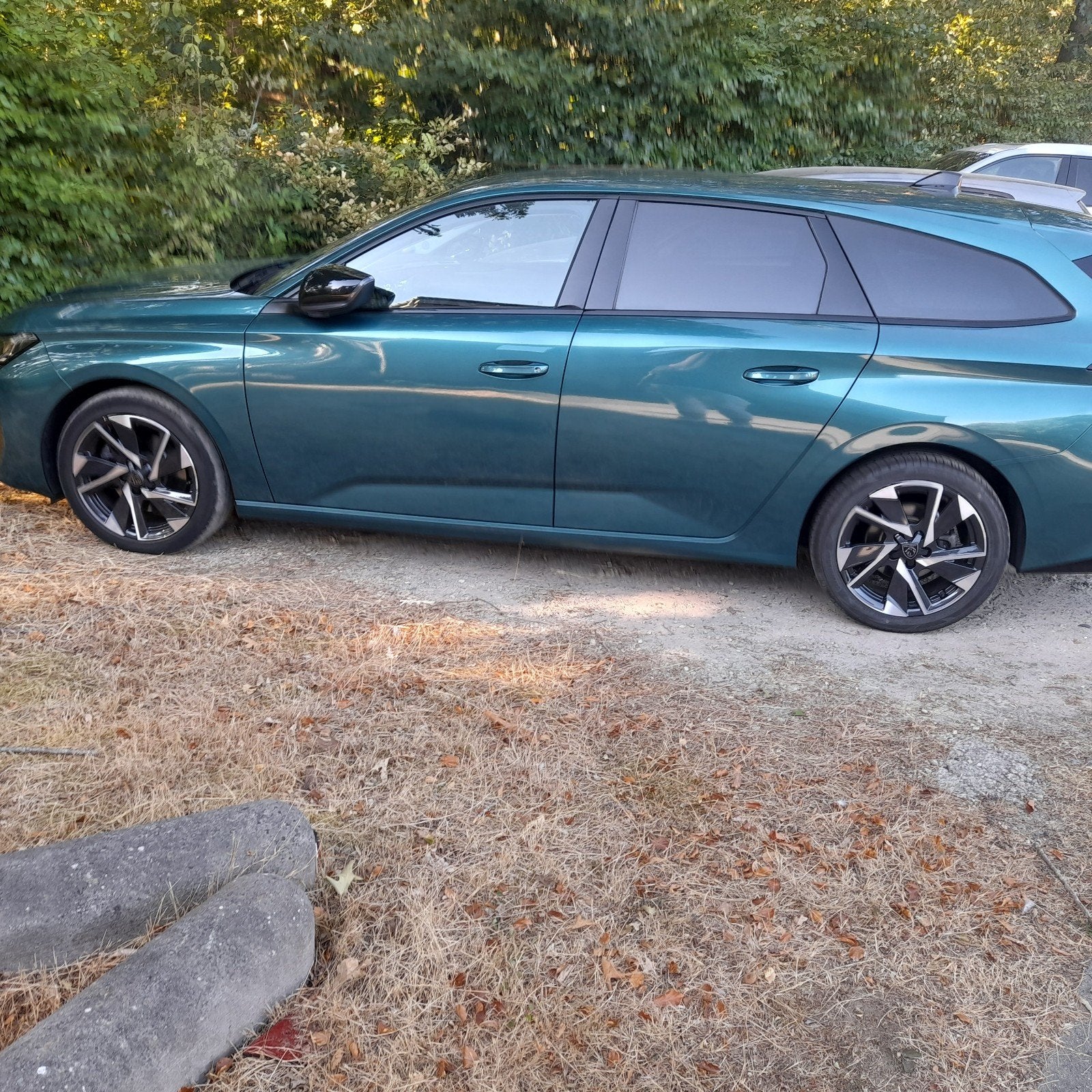 PEUGEOT 308 SW Allure 1.5 BlueHDi 130pk EAT8, Automaat, Stof, Overige kleuren, 96 kW