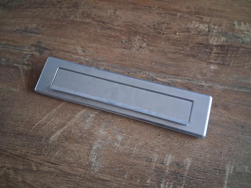 Brievenbusklep in aluminium, Brievenbusklep, Aluminium, Ophalen of Verzenden, Zo goed als nieuw