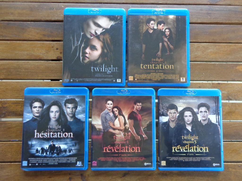 )))  Bluray  Twilight  //  L' intégrale  5 Films  (((, CD & DVD, Blu-ray, Enlèvement ou Envoi, Comme neuf, Science-Fiction et Fantasy
