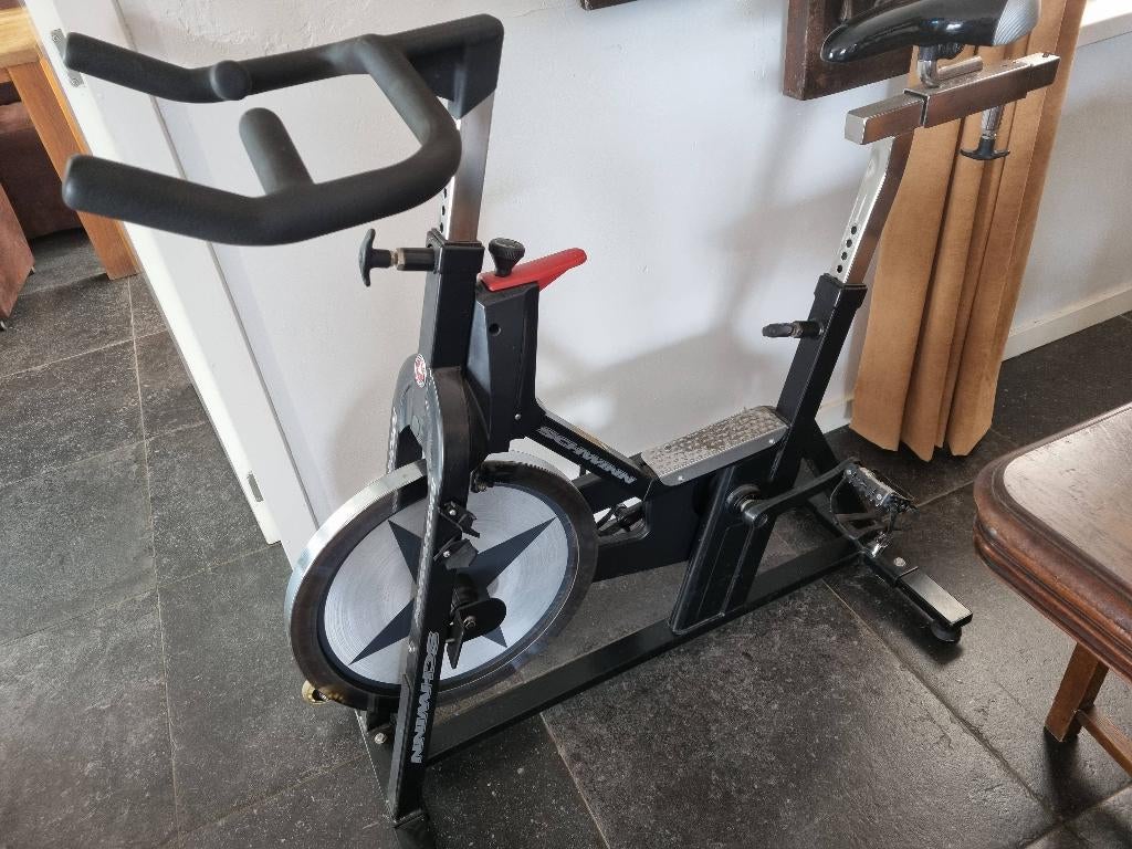 Spinningfiets, Sports & Fitness, Appareils de fitness, Enlèvement, Utilisé, Vélo de spinning