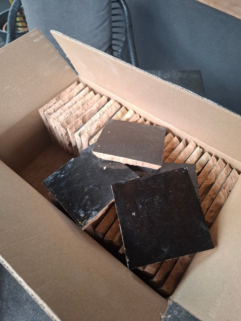Zelliges marokkaanse tegeltjes zwart 44 stuks  45 euro, Doe-het-zelf en Bouw, Ophalen