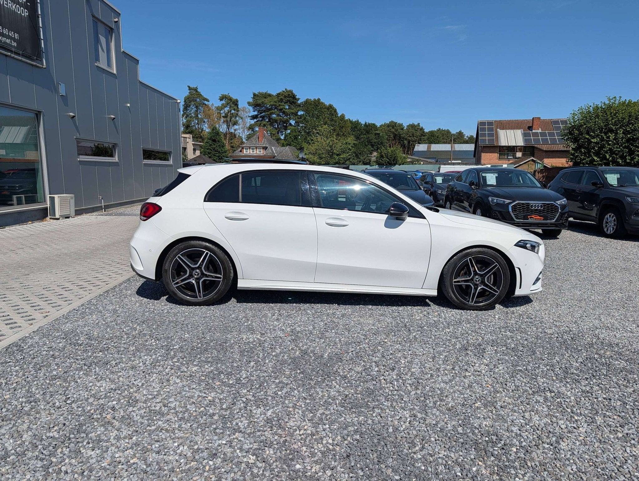 Mercedes-Benz A-Klasse 180 AMG | NIGHT | PANO | LEER | CAMER, Auto's, Gebruikt, 4 cilinders, Wit, Leder