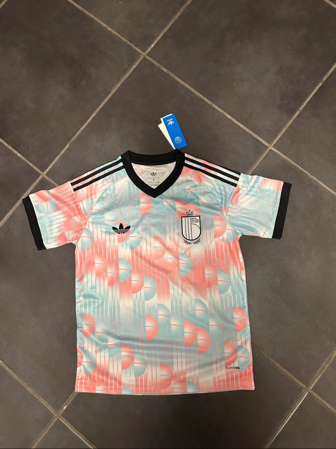 Belgisch uitshirt, Maat M, Ophalen of Verzenden, Nieuw, Shirt