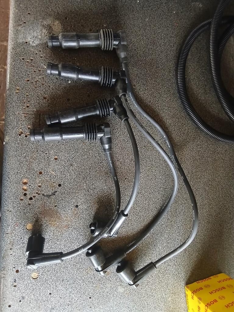 Opel astra f, vectra, calibra nieuwe bosch bougiekabels, Ophalen of Verzenden, Nieuw, Opel