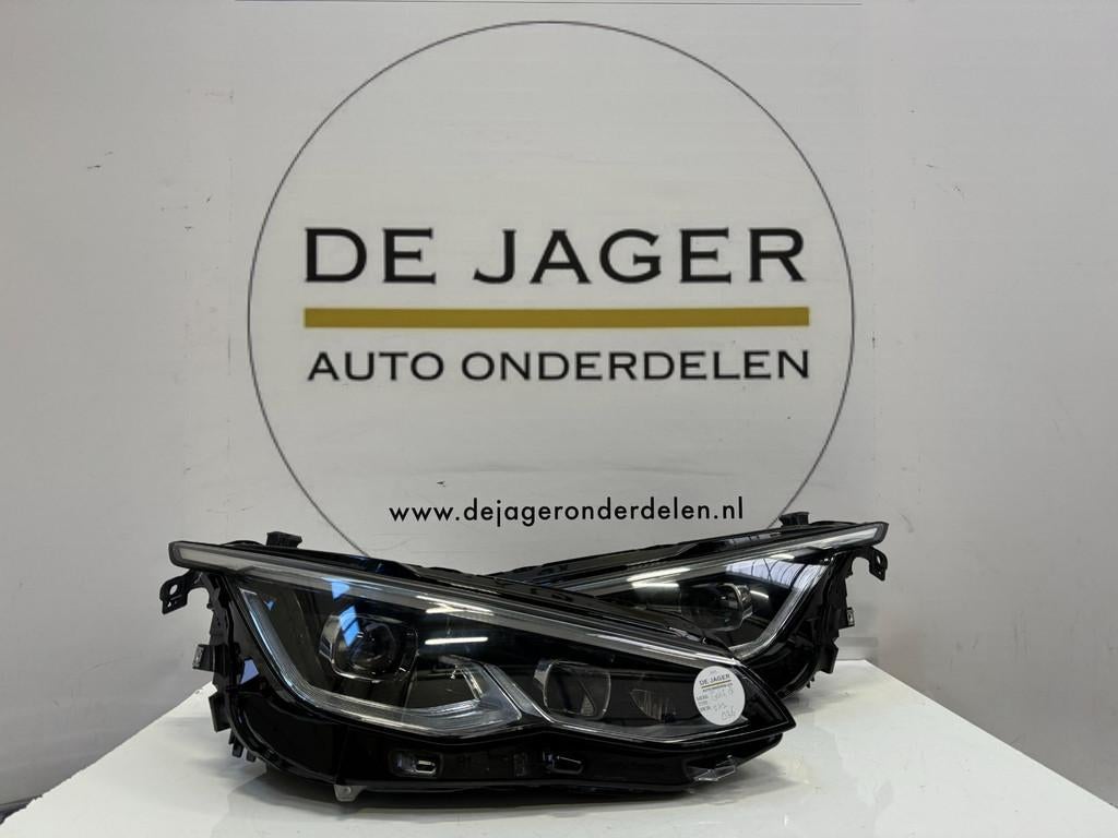 VW GOLF 8 IQ LIGHT VOL LED KOPLAMPEN SET 5H1941035 5H1941036, Auto-onderdelen, Gebruikt, Volkswagen, Volkswagen AG, Vw@volkswagen.de