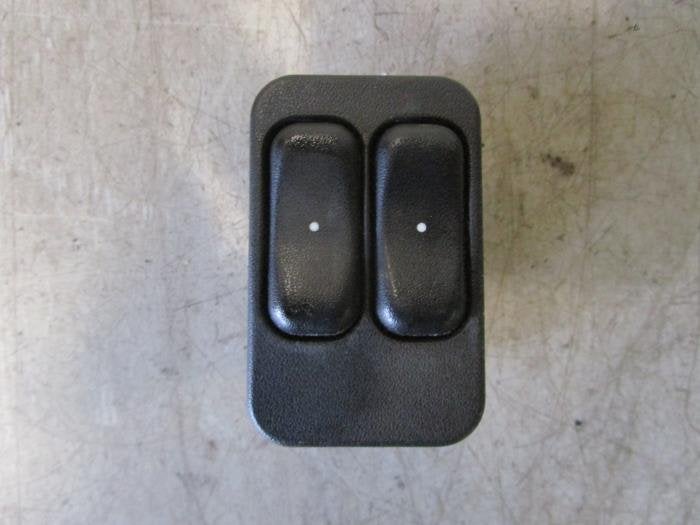 Commutateur vitre électrique d'un Opel Astra (Astra G 98-), -, Opel, 3 mois de garantie, Utilisé