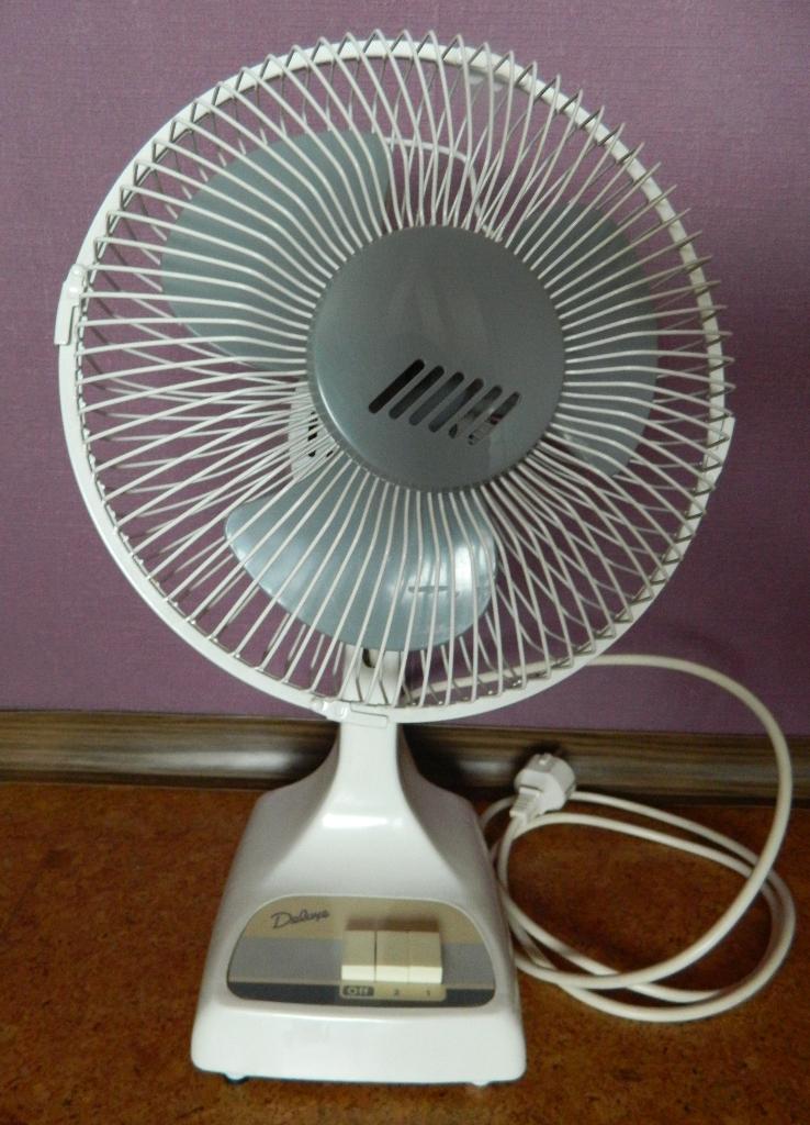 Ventilateur de table inclinable blanc, Enlèvement, Utilisé, Ventilateur de table