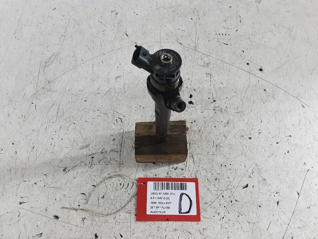 INJECTOR BRANDSTOF Jaguar XF (X260) (01-2015/-) (G4D39K546), Campus Kronberg 7
61476  Kronberg im Taunus, DE, Gebruikt, Jaguar