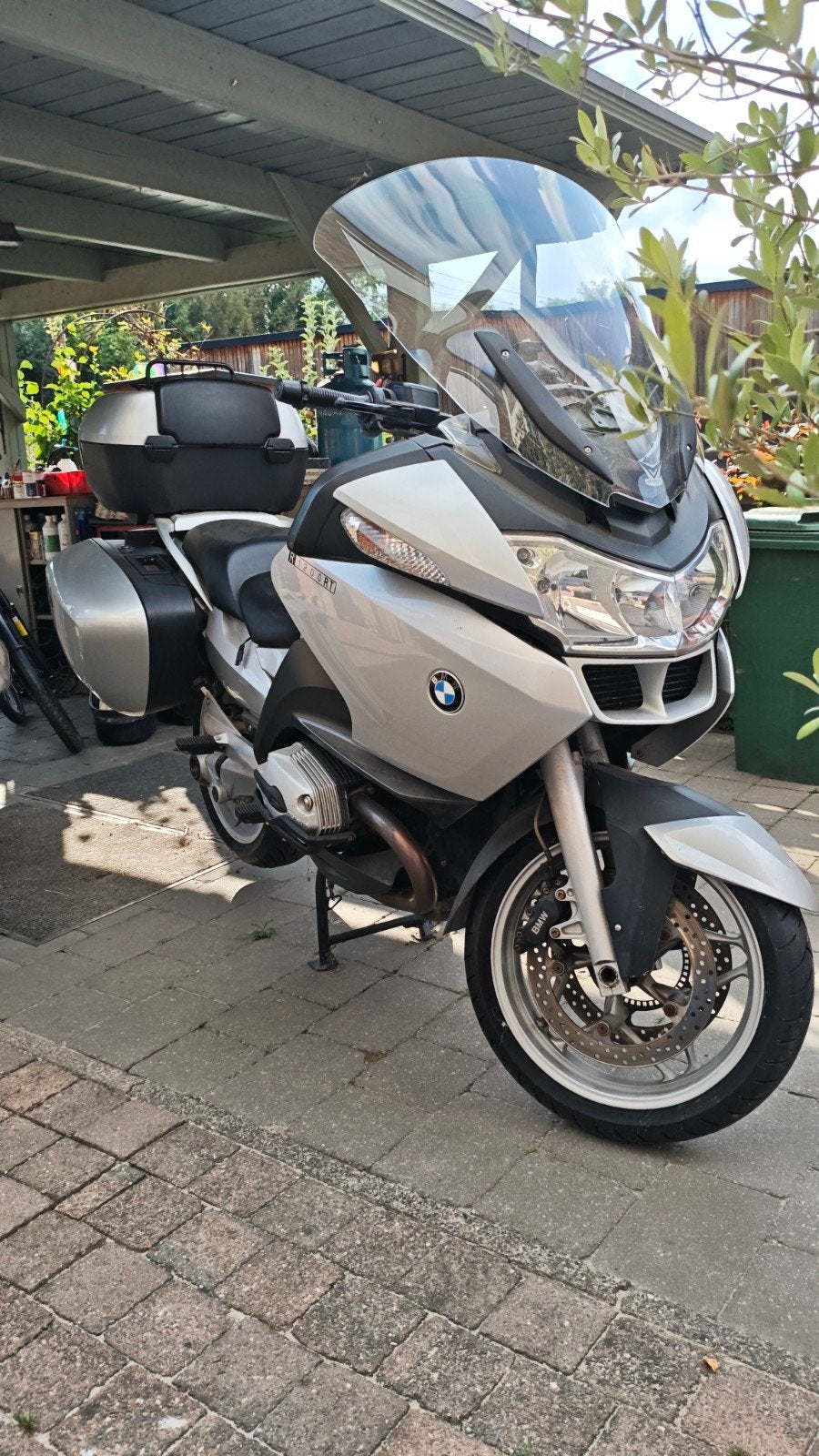 BMW R1200RT, Motos, Entreprise