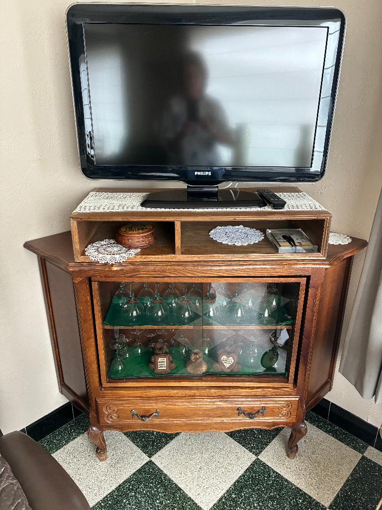 TV kast, Huis en Inrichting, Ophalen, Gebruikt, Eikenhout