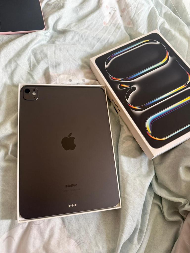Apple iPad Pro (7e generatie), Computers en Software, Apple iPads, 10 inch, Zwart, Overige modellen, Wi-Fi