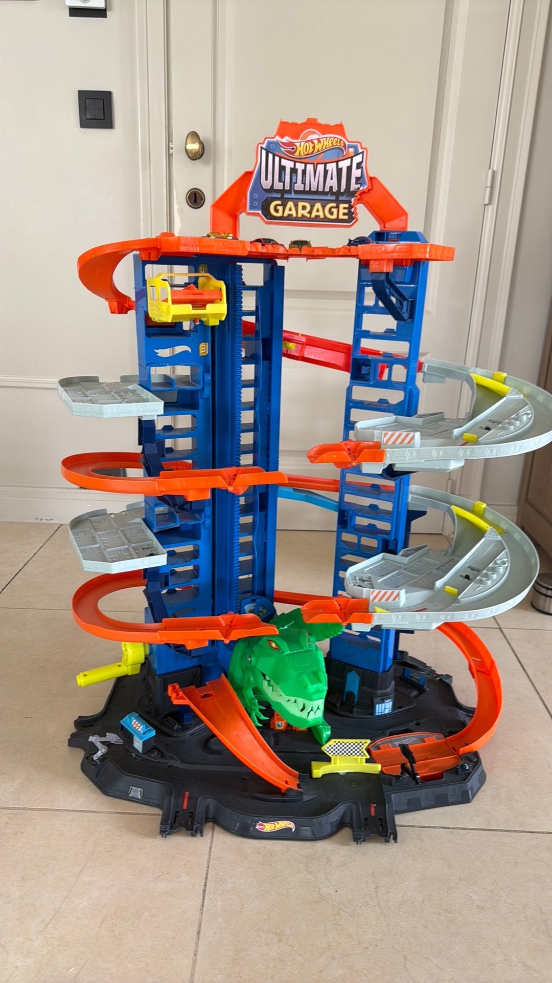 Hotwheels ultimate dino garage, Ophalen, Hot Wheels, Handmatig, Racebaan