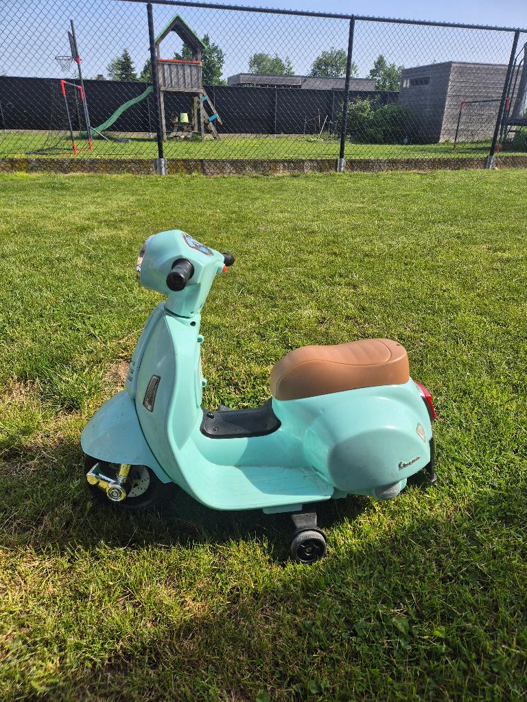 Electrice kinder vespa, Ophalen, Gebruikt