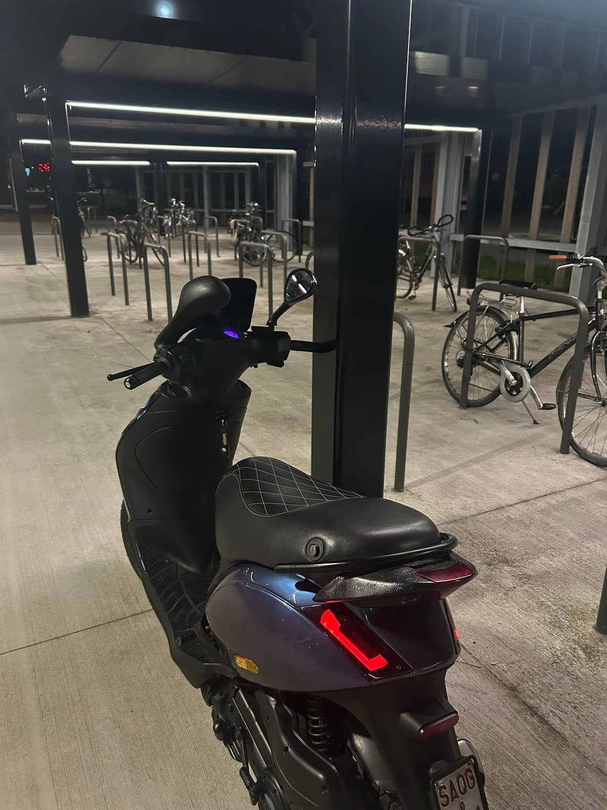 Piaggo Zip 2016 80cc, Ophalen, Zip, Klasse A (25 km/u), Zo goed als nieuw
