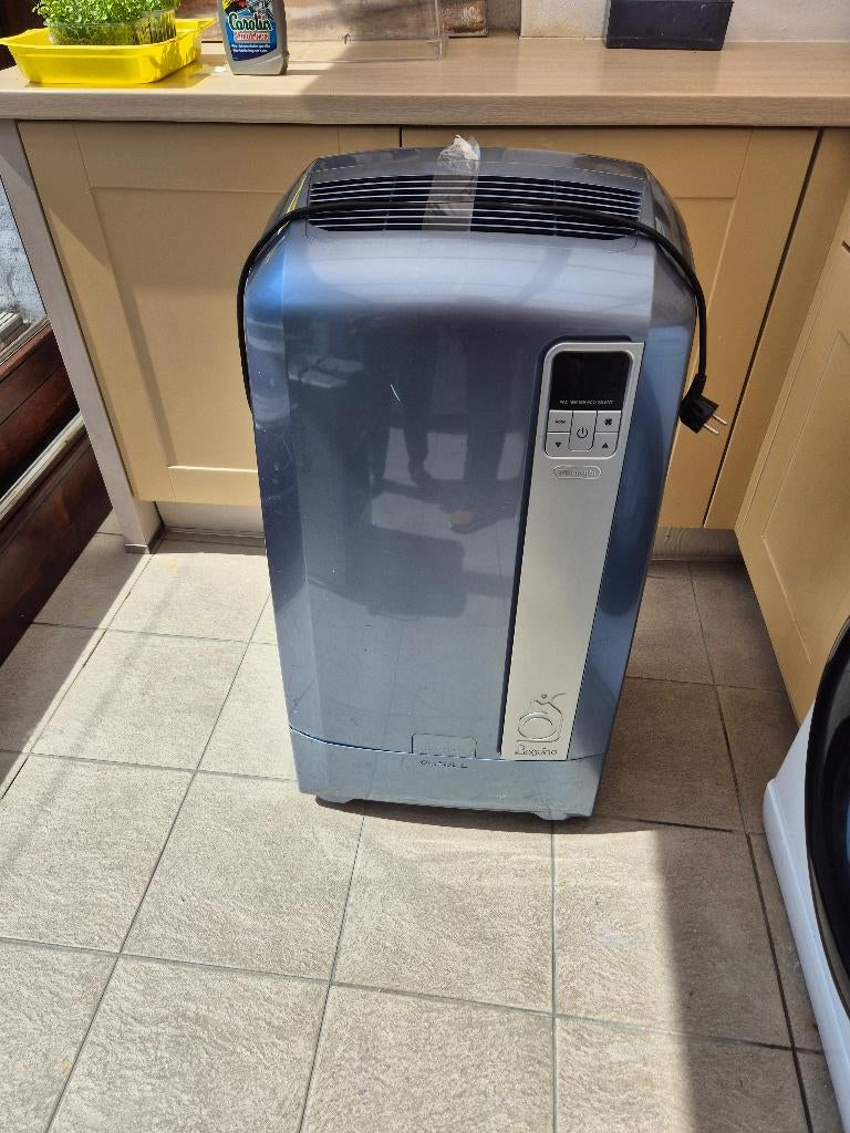 Airco delonghi krachtig model, Elektronische apparatuur, Airco's, Ophalen, 3 snelheden of meer, Zo goed als nieuw, Koelen en Ontvochtigen