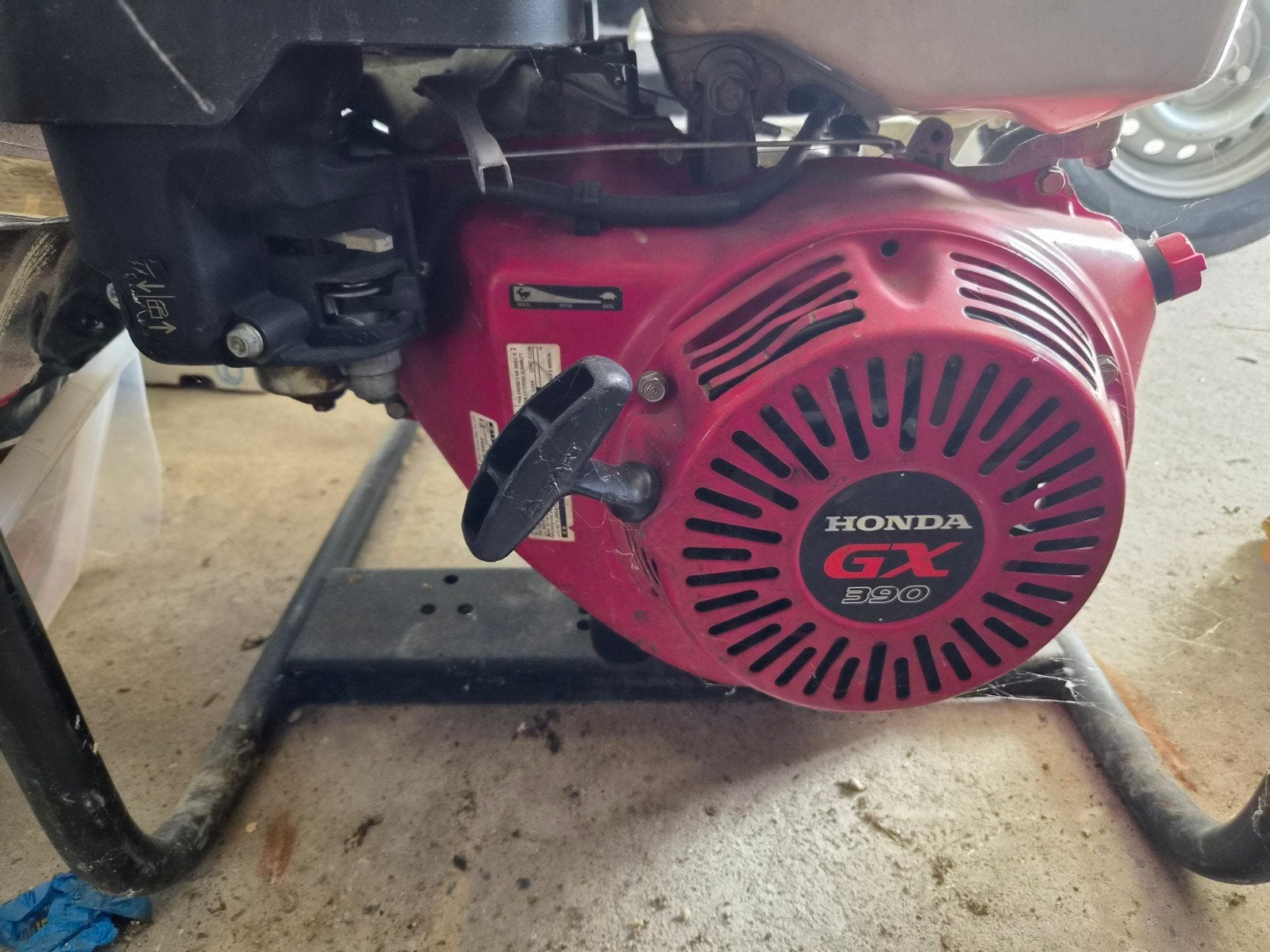 stroomgroep 6kva, Bricolage & Construction, Enlèvement ou Envoi, Utilisé, Moteur à essence, 1800 tpm ou plus
