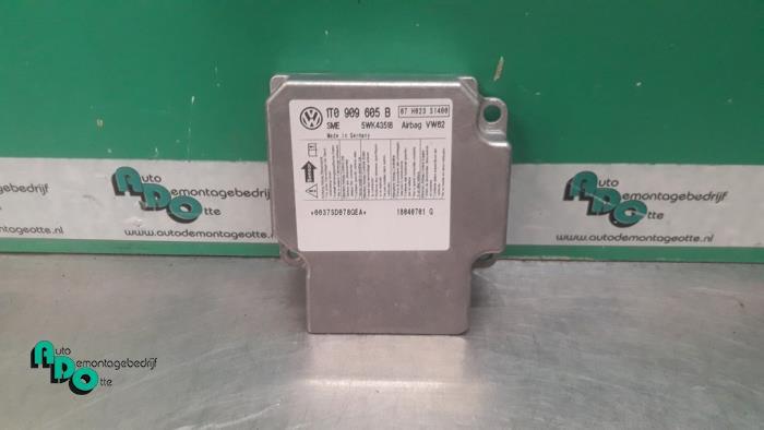 Airbag Module van een Volkswagen Touran (Touran 03-), Auto-onderdelen, Gebruikt, -, Volkswagen, -