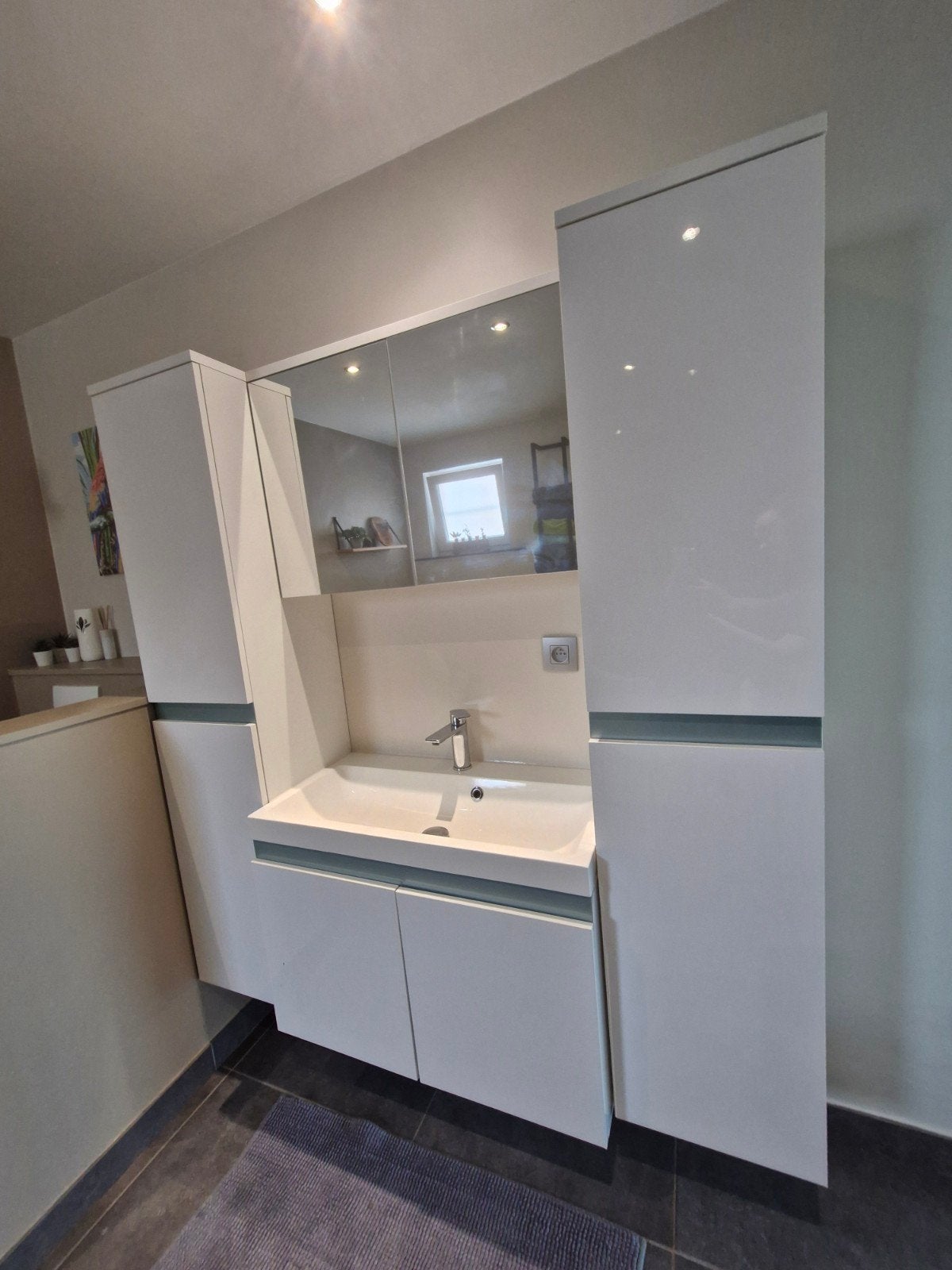 Ensemble d'armoires de salle de bain, 25 à 50 cm, Lavabo ou Évier, 100 à 150 cm, Utilisé