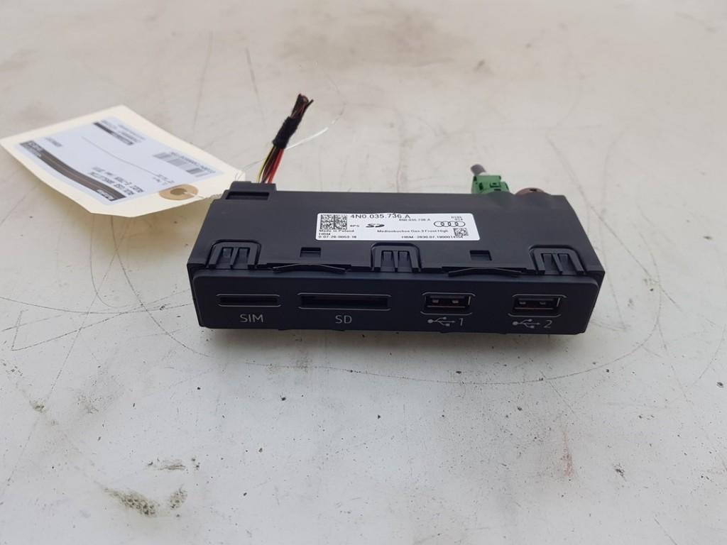 AUX/USB POORT Audi e-tron (GEN) (|4N0035736A|), Auto-onderdelen, Dhr. J. Ham, Gebruikt, Administratie@autoham.nl, Audi