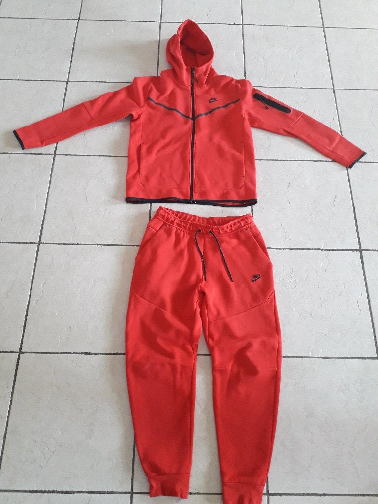 Nike Tech fleece, Rouge, Nike, Enlèvement, Autres types