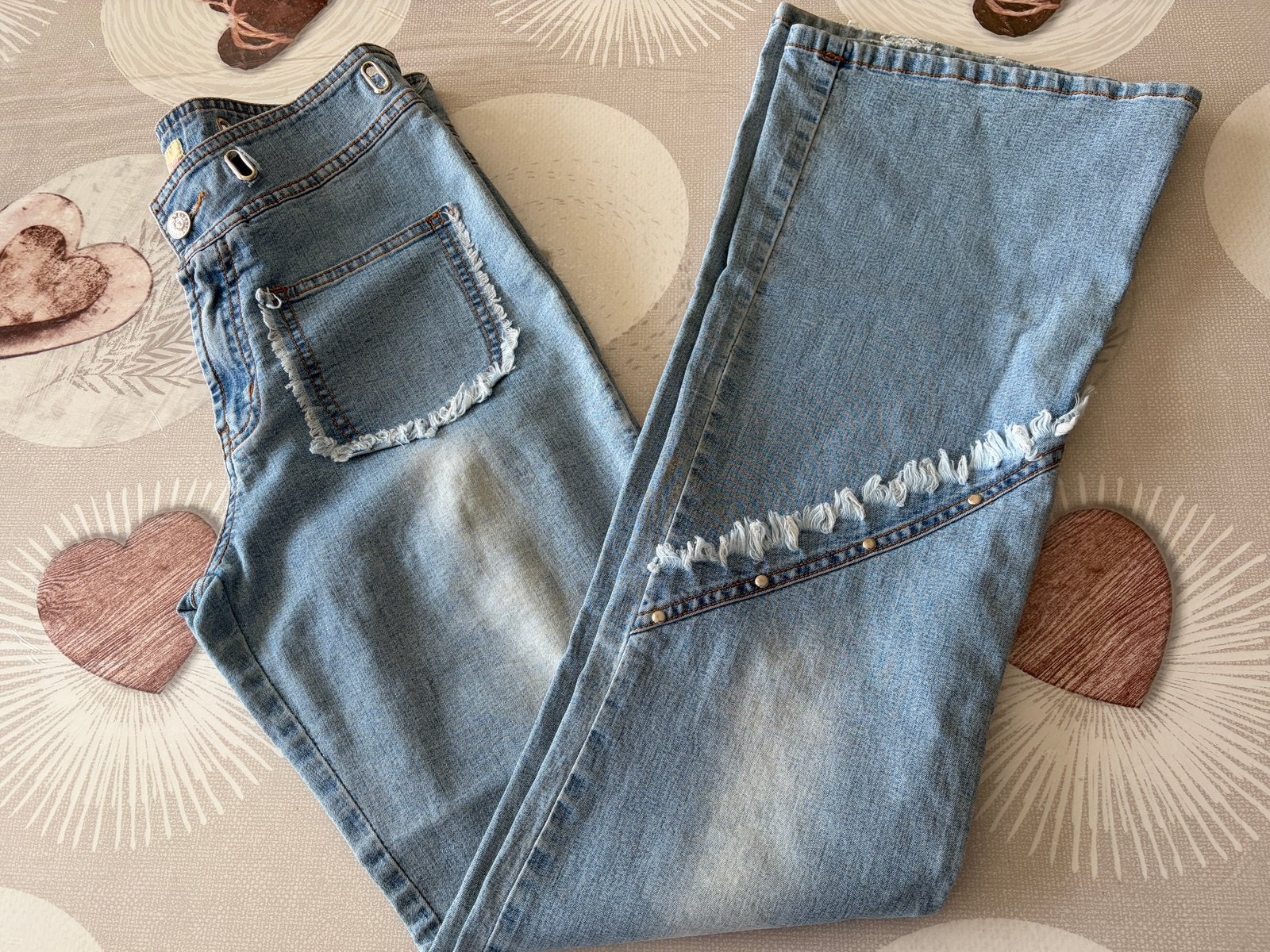 Jeans uitlopende eph-pijpen - Stijl Y2K & Boho XL maat small, Kleding | Dames, Spijkerbroeken en Jeans, Ophalen of Verzenden, Zo goed als nieuw