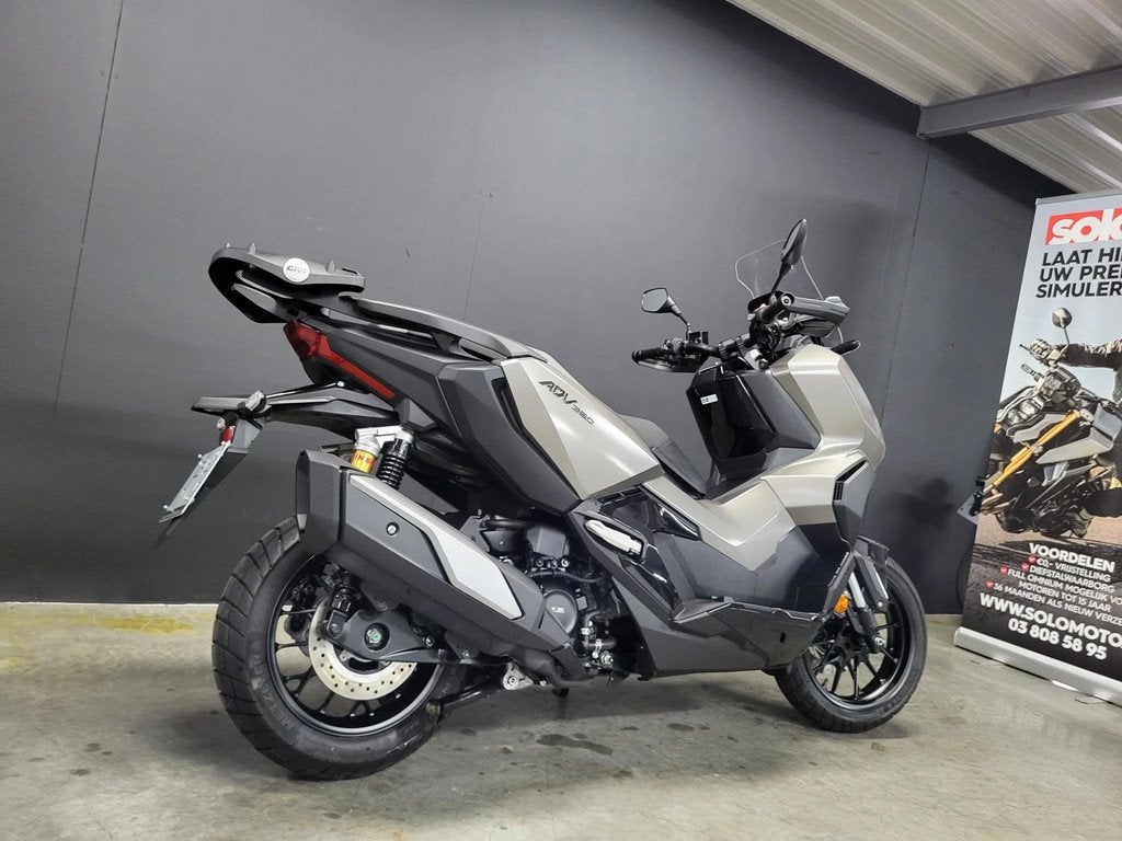 Honda ADV 350 in nieuwstaat, 350 cm³, Scooter, Entreprise, 12 à 35 kW