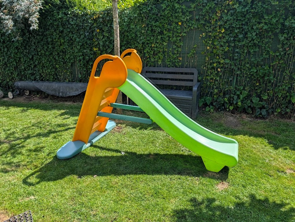 Slide te koop - zo goed als nieuw, Kinderen en Baby's, Speelgoed | Buiten | Speeltoestellen, Ophalen, Nieuw, Glijbaan