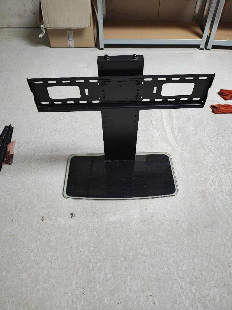 TV Stand, Ophalen