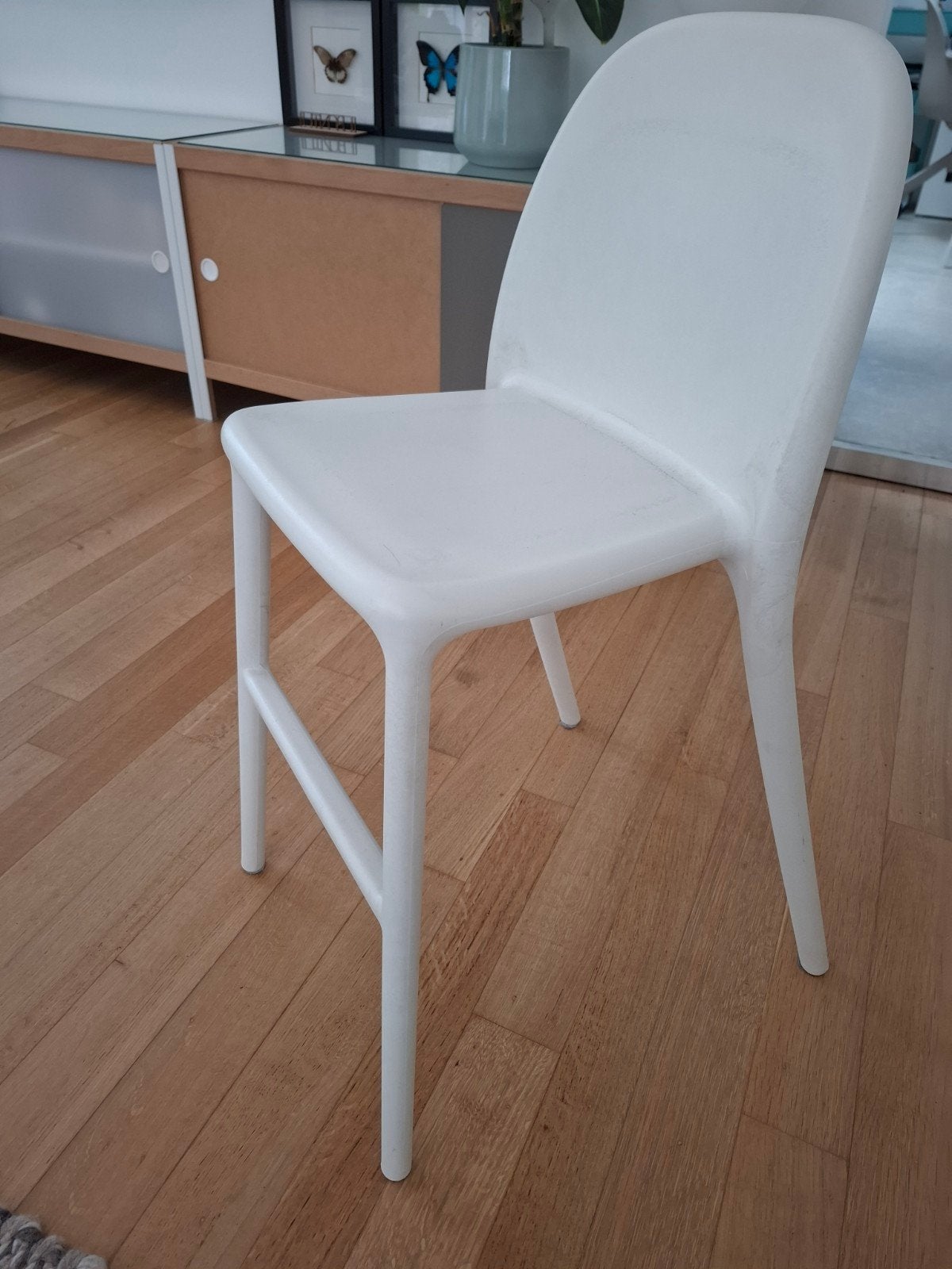 peuterstoel URBAN wit ikea, Huis en Inrichting, Ophalen, Kunststof, Met voetsteun, Zo goed als nieuw
